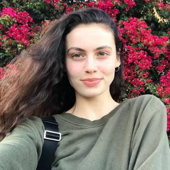 Sera Mann Biography